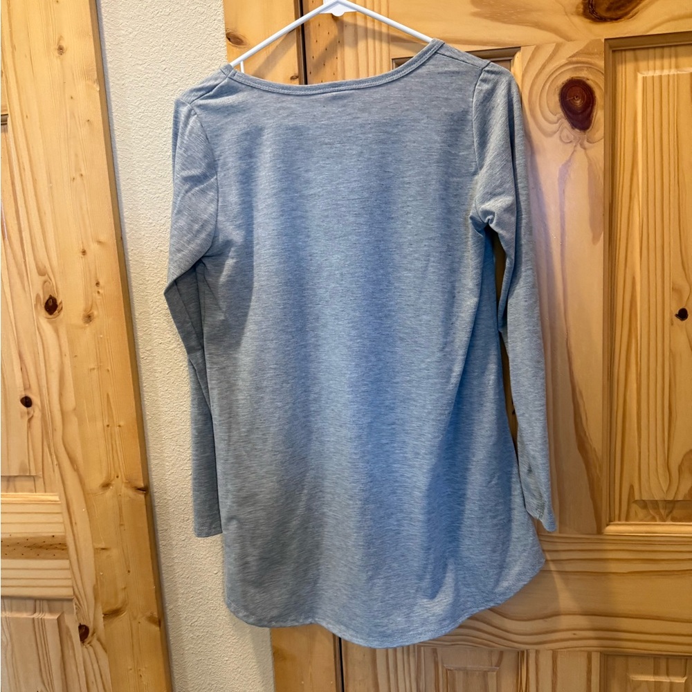 Gray Lynnae Top - Picture 3 of 3